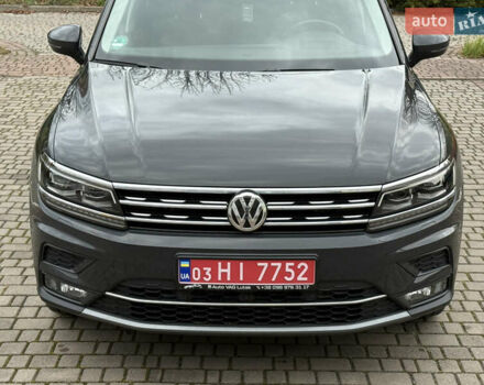 Серый Фольксваген Тигуан, объемом двигателя 2 л и пробегом 143 тыс. км за 29500 $, фото 17 на Automoto.ua