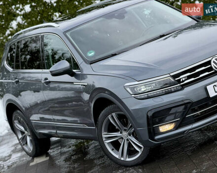 Серый Фольксваген Тигуан, объемом двигателя 2 л и пробегом 241 тыс. км за 26999 $, фото 20 на Automoto.ua