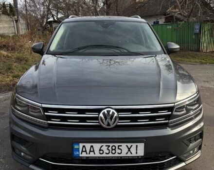 Серый Фольксваген Тигуан, объемом двигателя 1.98 л и пробегом 114 тыс. км за 25100 $, фото 2 на Automoto.ua