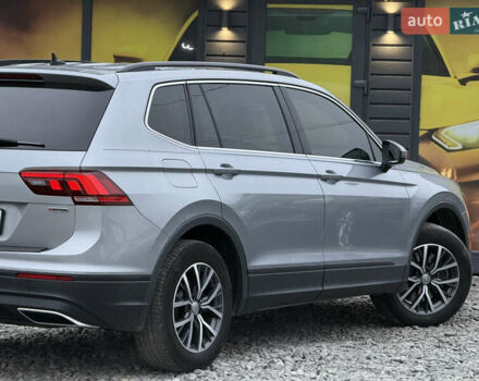 Сірий Фольксваген Тігуан, об'ємом двигуна 2 л та пробігом 62 тис. км за 21500 $, фото 21 на Automoto.ua