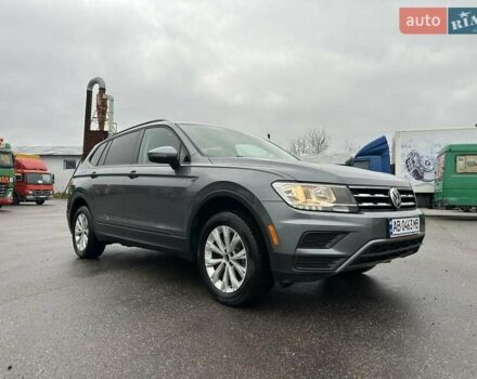 Серый Фольксваген Тигуан, объемом двигателя 1.98 л и пробегом 182 тыс. км за 16500 $, фото 1 на Automoto.ua