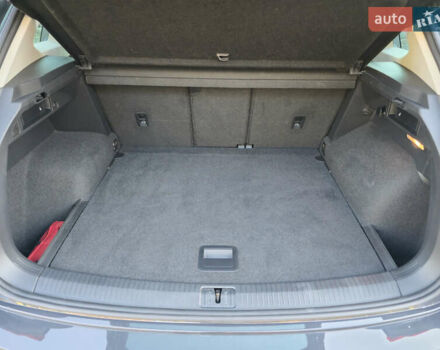 Серый Фольксваген Тигуан, объемом двигателя 2 л и пробегом 143 тыс. км за 29500 $, фото 38 на Automoto.ua