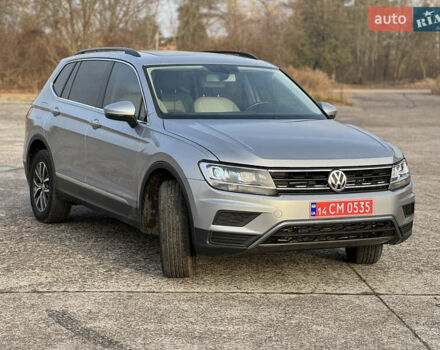 Серый Фольксваген Тигуан, объемом двигателя 1.98 л и пробегом 110 тыс. км за 17900 $, фото 4 на Automoto.ua