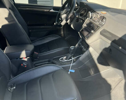 Серый Фольксваген Тигуан, объемом двигателя 1.98 л и пробегом 70 тыс. км за 26000 $, фото 11 на Automoto.ua