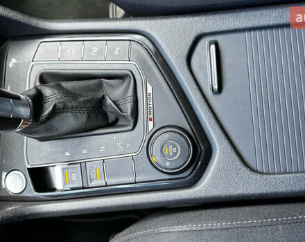 Серый Фольксваген Тигуан, объемом двигателя 1.98 л и пробегом 76 тыс. км за 32000 $, фото 27 на Automoto.ua