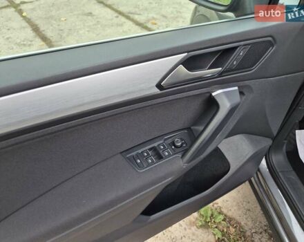 Серый Фольксваген Тигуан, объемом двигателя 1.98 л и пробегом 118 тыс. км за 20999 $, фото 38 на Automoto.ua