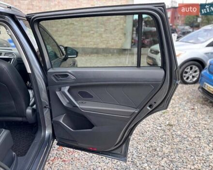 Серый Фольксваген Тигуан, объемом двигателя 1.98 л и пробегом 101 тыс. км за 24999 $, фото 51 на Automoto.ua