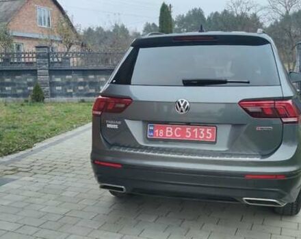 Сірий Фольксваген Тігуан, об'ємом двигуна 1.98 л та пробігом 179 тис. км за 17300 $, фото 10 на Automoto.ua