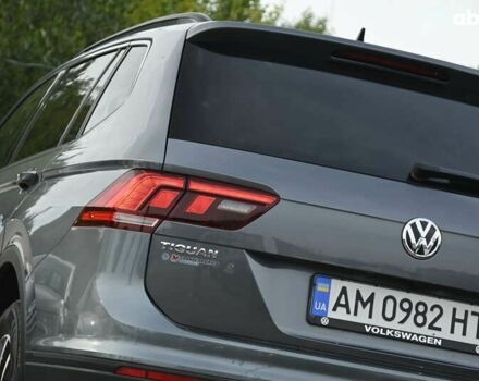 Сірий Фольксваген Тігуан, об'ємом двигуна 2 л та пробігом 63 тис. км за 19950 $, фото 11 на Automoto.ua