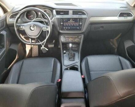 Серый Фольксваген Тигуан, объемом двигателя 2 л и пробегом 49 тыс. км за 4500 $, фото 7 на Automoto.ua