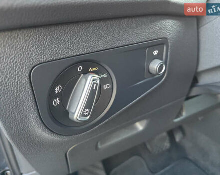 Серый Фольксваген Тигуан, объемом двигателя 2 л и пробегом 143 тыс. км за 29500 $, фото 60 на Automoto.ua