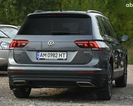Сірий Фольксваген Тігуан, об'ємом двигуна 2 л та пробігом 63 тис. км за 19950 $, фото 14 на Automoto.ua