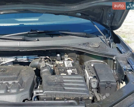 Серый Фольксваген Тигуан, объемом двигателя 0 л и пробегом 42 тыс. км за 5000 $, фото 7 на Automoto.ua