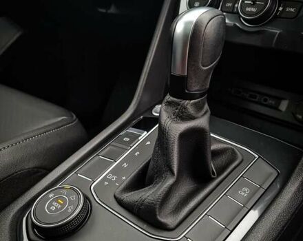 Серый Фольксваген Тигуан, объемом двигателя 2 л и пробегом 122 тыс. км за 20500 $, фото 20 на Automoto.ua