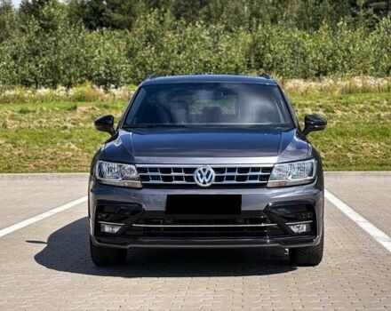 Сірий Фольксваген Тігуан, об'ємом двигуна 0 л та пробігом 54 тис. км за 10900 $, фото 1 на Automoto.ua
