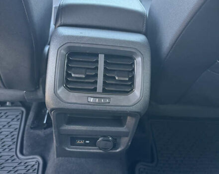 Сірий Фольксваген Тігуан, об'ємом двигуна 1.98 л та пробігом 156 тис. км за 18600 $, фото 5 на Automoto.ua