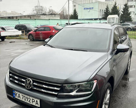 Серый Фольксваген Тигуан, объемом двигателя 2 л и пробегом 65 тыс. км за 18200 $, фото 1 на Automoto.ua