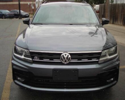 Сірий Фольксваген Тігуан, об'ємом двигуна 2 л та пробігом 30 тис. км за 19200 $, фото 1 на Automoto.ua