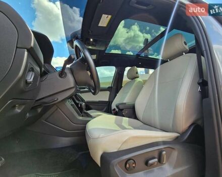 Серый Фольксваген Тигуан, объемом двигателя 1.98 л и пробегом 95 тыс. км за 21200 $, фото 4 на Automoto.ua