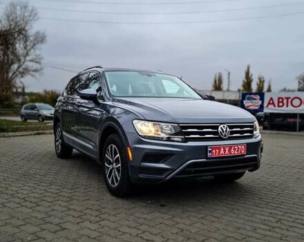 Серый Фольксваген Тигуан, объемом двигателя 2 л и пробегом 122 тыс. км за 20500 $, фото 1 на Automoto.ua