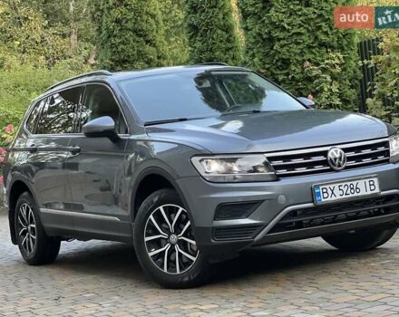 Серый Фольксваген Тигуан, объемом двигателя 1.98 л и пробегом 28 тыс. км за 17800 $, фото 9 на Automoto.ua