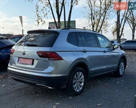Серый Фольксваген Тигуан, объемом двигателя 1.98 л и пробегом 85 тыс. км за 19500 $, фото 5 на Automoto.ua
