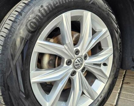 Серый Фольксваген Тигуан, объемом двигателя 1.98 л и пробегом 71 тыс. км за 33000 $, фото 11 на Automoto.ua