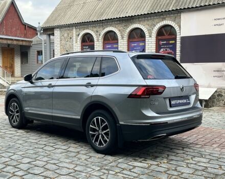 Серый Фольксваген Тигуан, объемом двигателя 2 л и пробегом 225 тыс. км за 18700 $, фото 5 на Automoto.ua