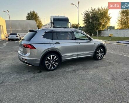 Сірий Фольксваген Тігуан, об'ємом двигуна 1.98 л та пробігом 118 тис. км за 28000 $, фото 49 на Automoto.ua