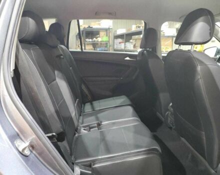 Сірий Фольксваген Тігуан, об'ємом двигуна 2 л та пробігом 76 тис. км за 4500 $, фото 10 на Automoto.ua