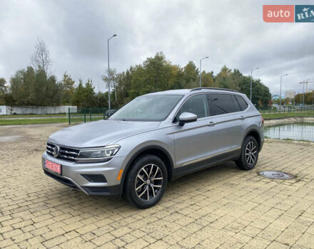 Серый Фольксваген Тигуан, объемом двигателя 2 л и пробегом 148 тыс. км за 19850 $, фото 10 на Automoto.ua