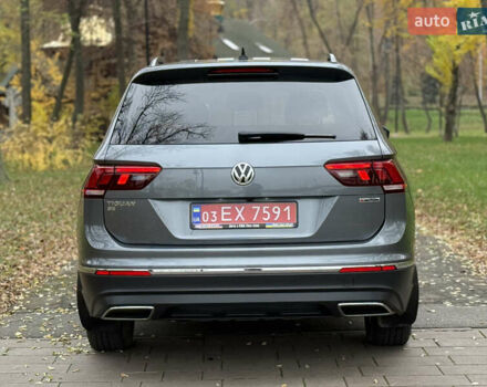 Сірий Фольксваген Тігуан, об'ємом двигуна 2 л та пробігом 212 тис. км за 16900 $, фото 17 на Automoto.ua
