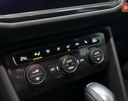 Серый Фольксваген Тигуан, объемом двигателя 2 л и пробегом 75 тыс. км за 29999 $, фото 14 на Automoto.ua