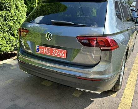 Серый Фольксваген Тигуан, объемом двигателя 2 л и пробегом 109 тыс. км за 16900 $, фото 4 на Automoto.ua