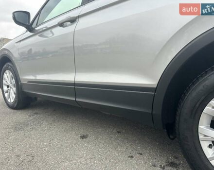 Серый Фольксваген Тигуан, объемом двигателя 1.97 л и пробегом 110 тыс. км за 24999 $, фото 51 на Automoto.ua