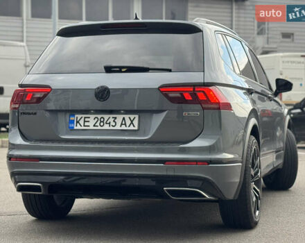 Серый Фольксваген Тигуан, объемом двигателя 1.98 л и пробегом 98 тыс. км за 24900 $, фото 2 на Automoto.ua