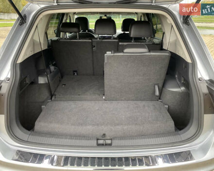 Серый Фольксваген Тигуан, объемом двигателя 2 л и пробегом 148 тыс. км за 19850 $, фото 39 на Automoto.ua