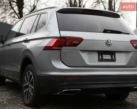 Сірий Фольксваген Тігуан, об'ємом двигуна 1.98 л та пробігом 110 тис. км за 11899 $, фото 7 на Automoto.ua