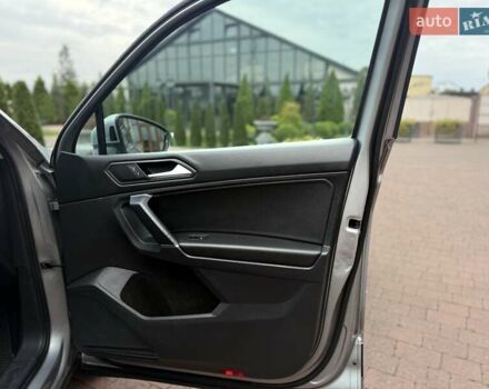 Сірий Фольксваген Тігуан, об'ємом двигуна 1.98 л та пробігом 173 тис. км за 16999 $, фото 53 на Automoto.ua