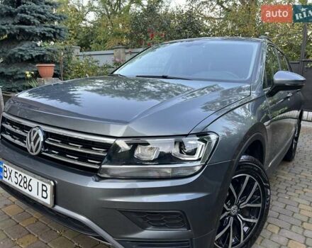 Серый Фольксваген Тигуан, объемом двигателя 1.98 л и пробегом 28 тыс. км за 17800 $, фото 8 на Automoto.ua