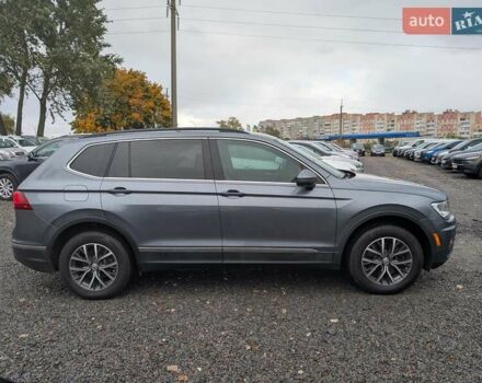 Серый Фольксваген Тигуан, объемом двигателя 1.98 л и пробегом 105 тыс. км за 17950 $, фото 12 на Automoto.ua