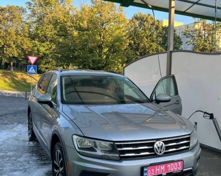Сірий Фольксваген Тігуан, об'ємом двигуна 2 л та пробігом 228 тис. км за 15300 $, фото 18 на Automoto.ua