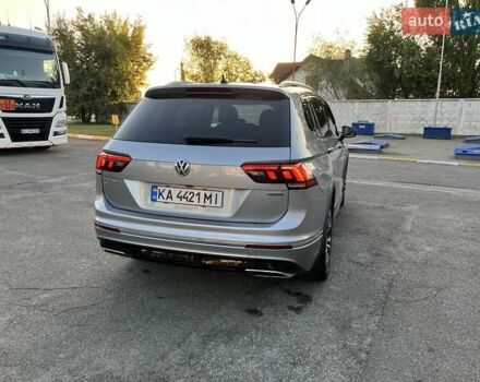 Сірий Фольксваген Тігуан, об'ємом двигуна 1.98 л та пробігом 118 тис. км за 28000 $, фото 67 на Automoto.ua