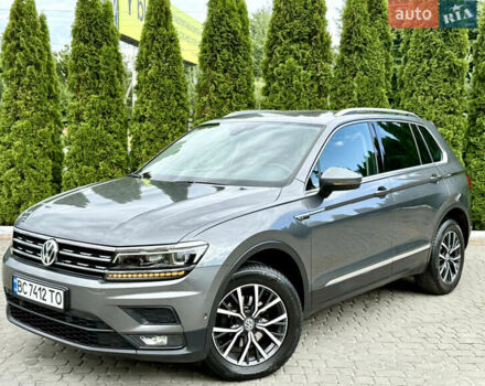Серый Фольксваген Тигуан, объемом двигателя 2 л и пробегом 250 тыс. км за 27500 $, фото 2 на Automoto.ua