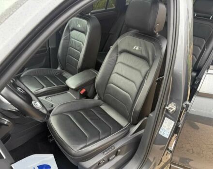 Сірий Фольксваген Тігуан, об'ємом двигуна 2 л та пробігом 55 тис. км за 19000 $, фото 7 на Automoto.ua