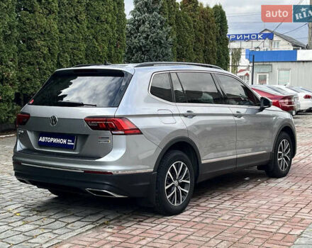 Серый Фольксваген Тигуан, объемом двигателя 1.98 л и пробегом 225 тыс. км за 17800 $, фото 4 на Automoto.ua