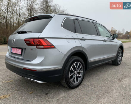 Сірий Фольксваген Тігуан, об'ємом двигуна 2 л та пробігом 130 тис. км за 20700 $, фото 5 на Automoto.ua