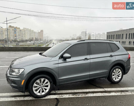 Серый Фольксваген Тигуан, объемом двигателя 2 л и пробегом 65 тыс. км за 18200 $, фото 9 на Automoto.ua