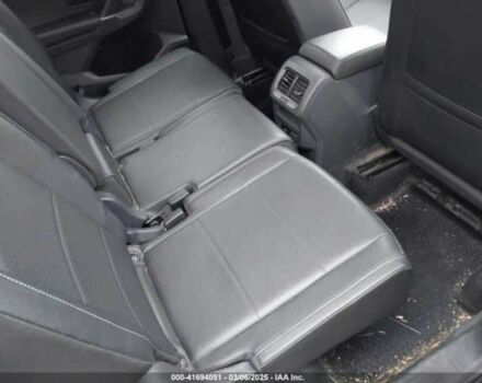 Серый Фольксваген Тигуан, объемом двигателя 2 л и пробегом 59 тыс. км за 4000 $, фото 7 на Automoto.ua