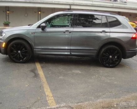 Сірий Фольксваген Тігуан, об'ємом двигуна 2 л та пробігом 30 тис. км за 19200 $, фото 4 на Automoto.ua